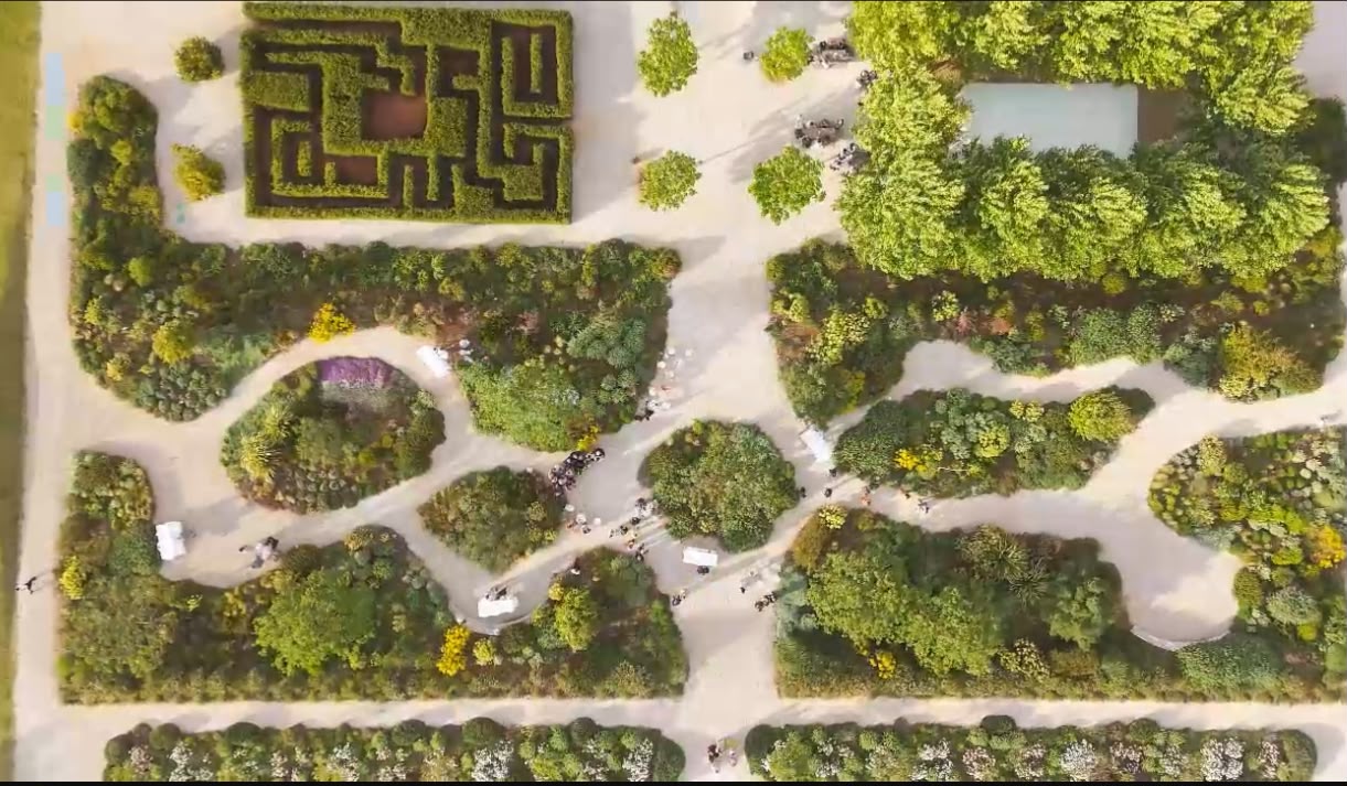 Vista aerea dell’aperitivo di matrimonio sulla Terrazza 2 a Giardini Pistola